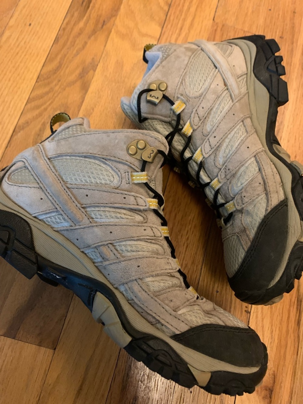 Merrell Women's Moab 2 Hiking Boots size 7.5 M - Picture 2 of 13